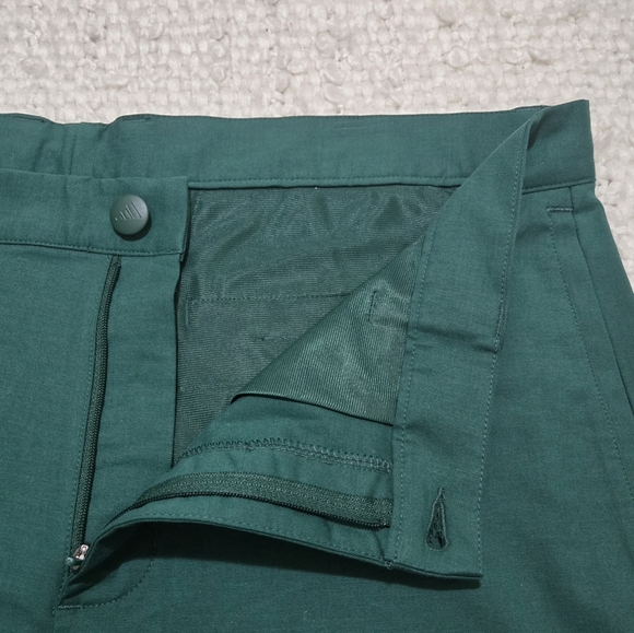 Adidas Men's Green Golf Shorts Go-To 5-Pocket Shorts Size 36 - Picture 4 of 9